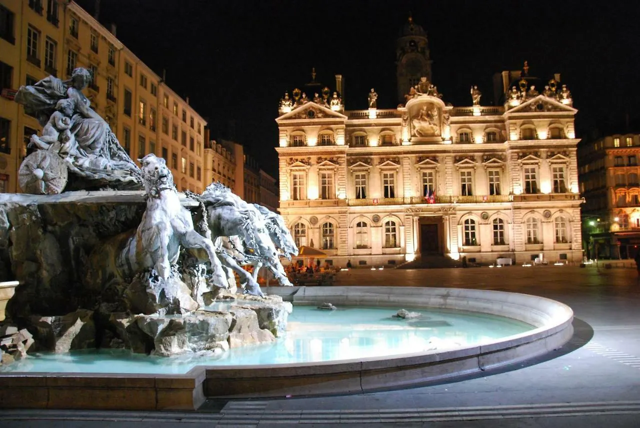 Canopy -Appart- Place Des Terreaux - Lyon 1Er 0*,